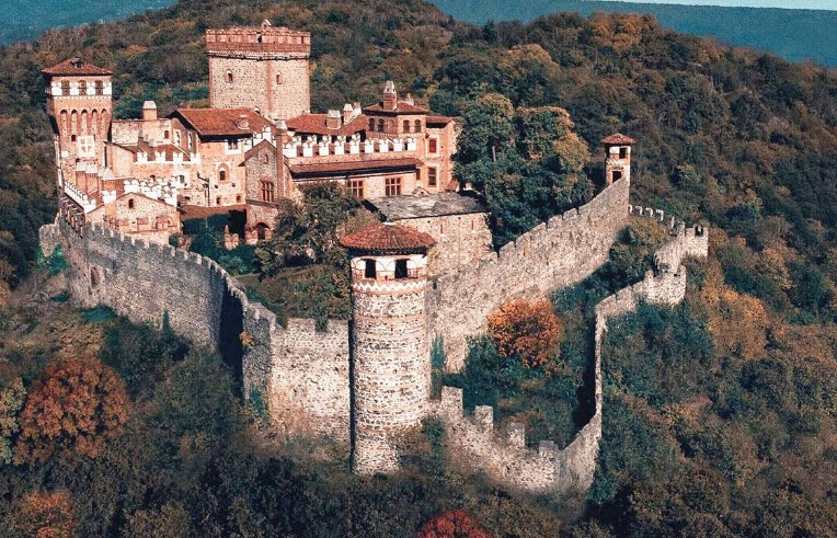 Castello di Pavone, Italy